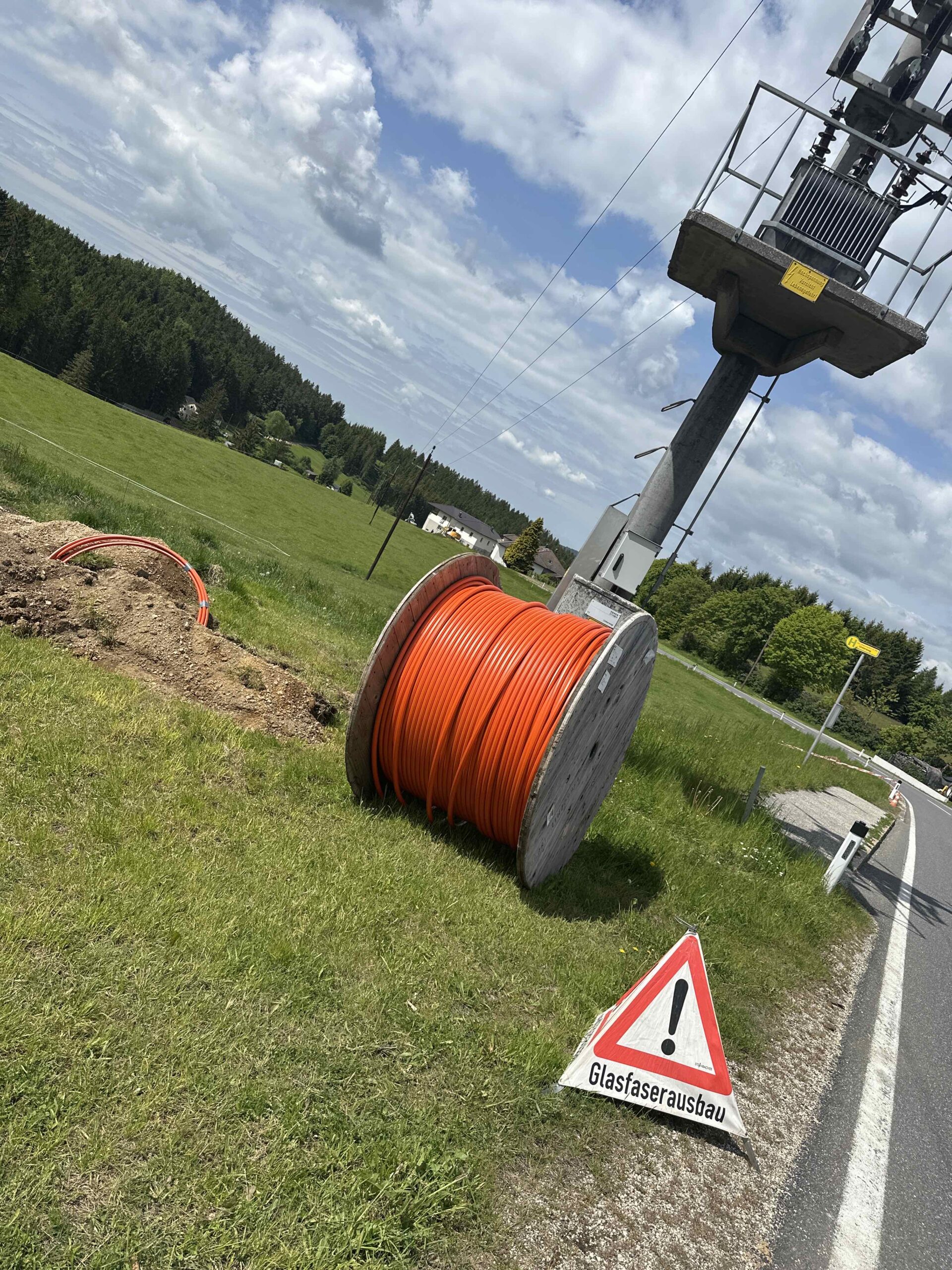 Glasfasertrommel am Feld